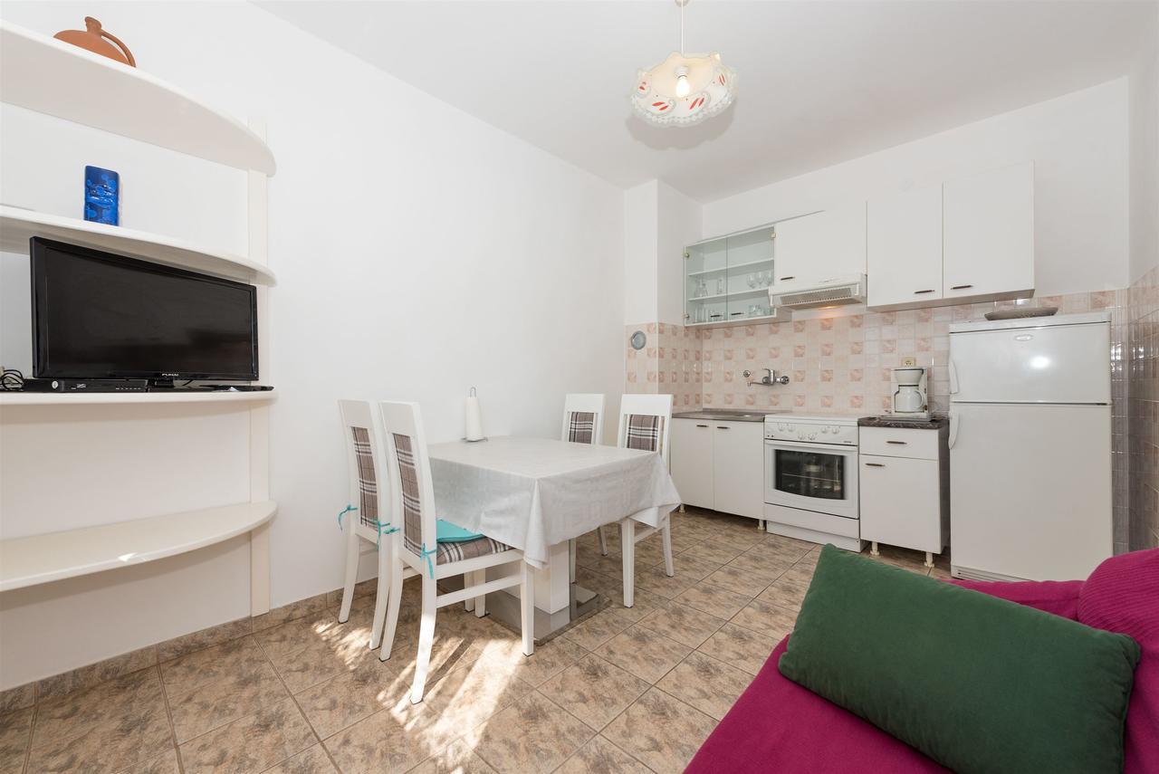 Apartments Danica Tisno Exterior foto